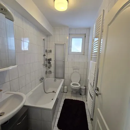Gemuetliche 5 Personen Apartment Bochum
