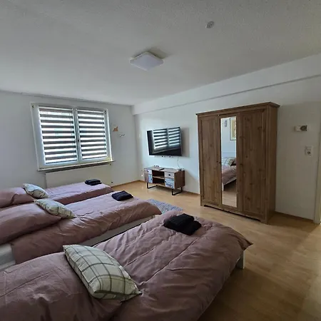 Apartment Gemuetliche 5 Personen *